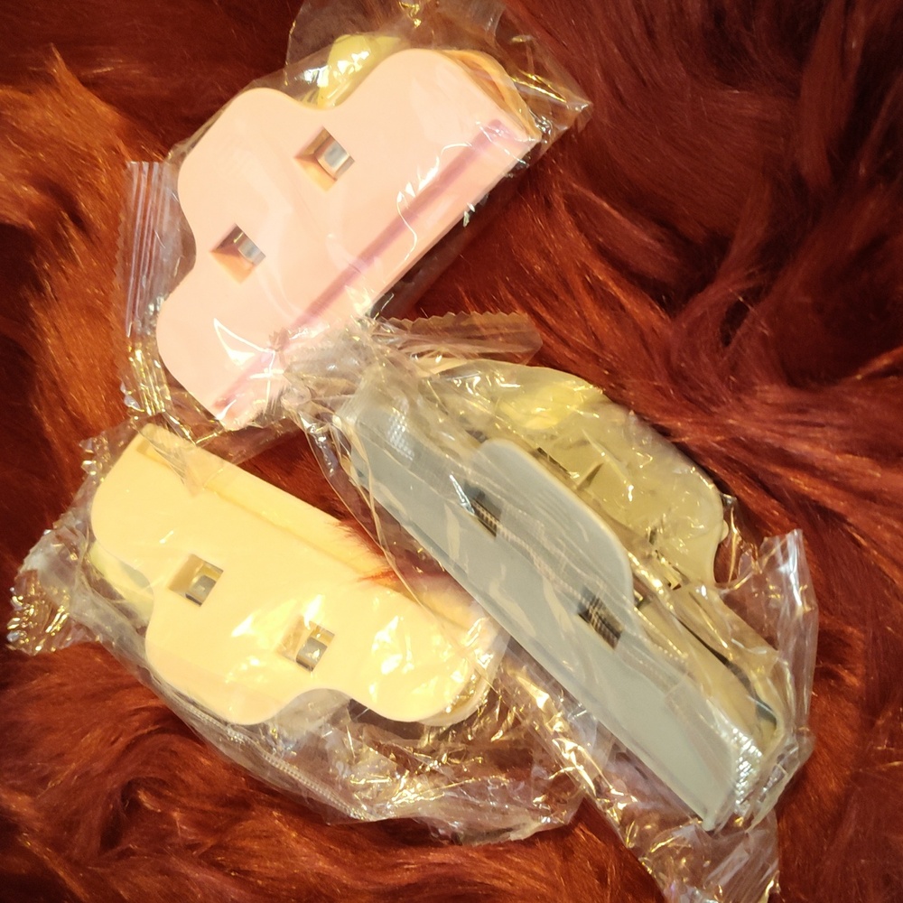 Bag clips